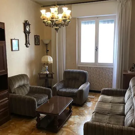 Traversa Alla Costa Genoa